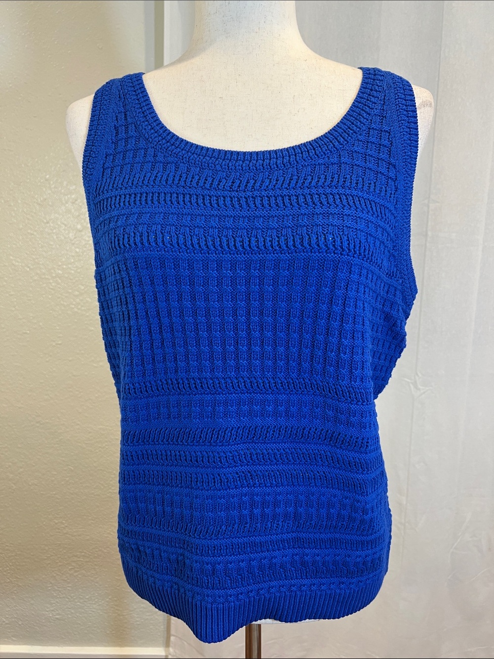 White House Black Market Royal Blue Knit Tank. Size M. NWT.